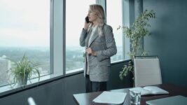 Interpretações modernas da mulher virtuosa em Provérbios 31:10-31