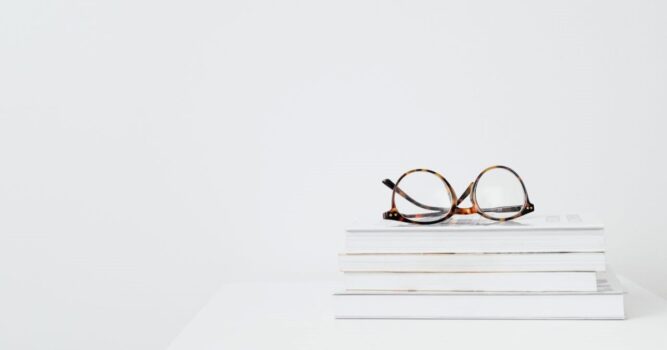 Imagem do Post: A Realidade por Trás da Carga Horária de Cursos Online: Uma Análise Transparente